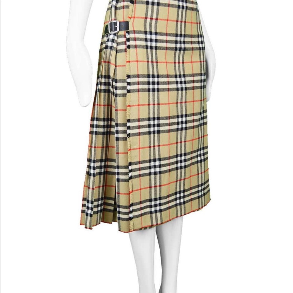 ✨BURBERRY✨ NOVA Check Wrap Skirt